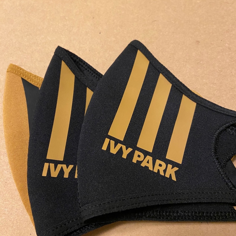 Ivy Park Adidas Face Mask Black - Size Large